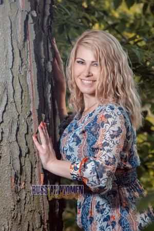 165301 - Elena Age: 40 - Ukraine