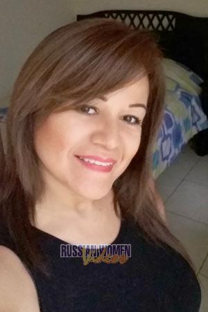 183622 - Laura Age: 57 - Costa Rica