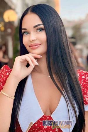 225395 - Viktoriia Age: 33 - Ukraine