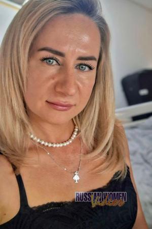 227186 - Viktoriia Age: 42 - Ukraine