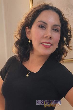 228223 - Evelyn Age: 41 - Peru
